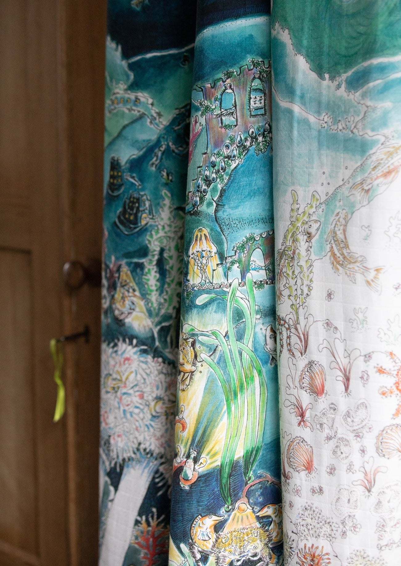 The Legends of the Sea Muslin Blanket - Large - Forivor