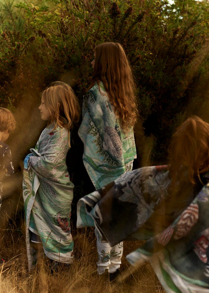 The Pond Dance Muslin Blanket - Large - Forivor